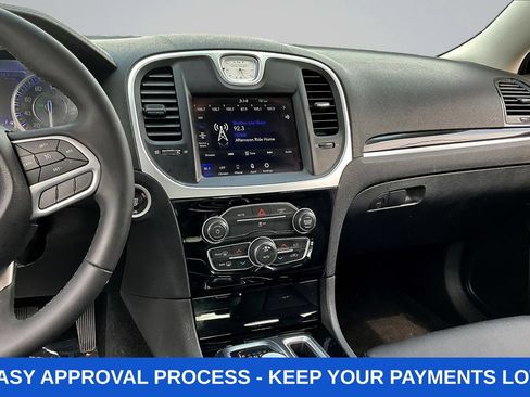 Used 2023 Chrysler 300 Touring w/ Sport Appearance Package RWD image 12