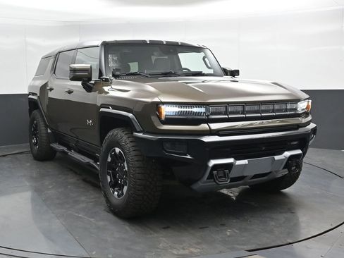 Used 2024 GMC Hummer EV 3X w/ Extreme Off-Road Package image 9