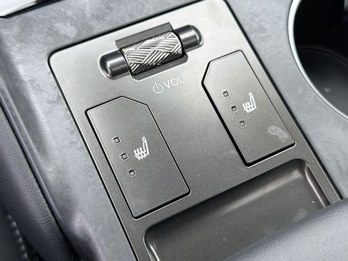 Used 2026 Lexus IS 350 F Sport w/ Accessory Package Z1 RWD image 18