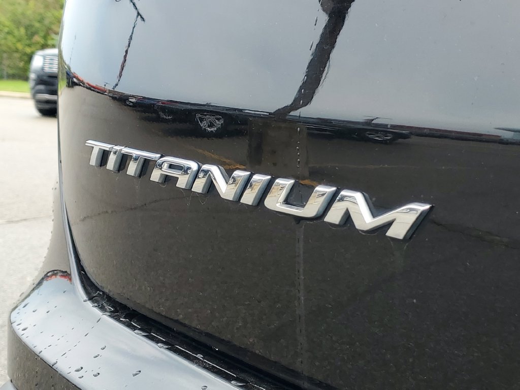 Certified 2023 Ford Edge Titanium w/ Equipment Group 301A AWD/4WD image 6
