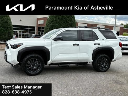 Used 2025 Toyota 4Runner SR5 RWD image 3
