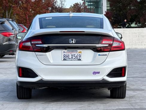 Used 2018 Honda Clarity Plug-In Hybrid image 4