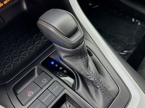 Certified 2025 Toyota RAV4 LE image 16