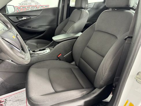 Used 2023 Chevrolet Malibu LS FWD image 30