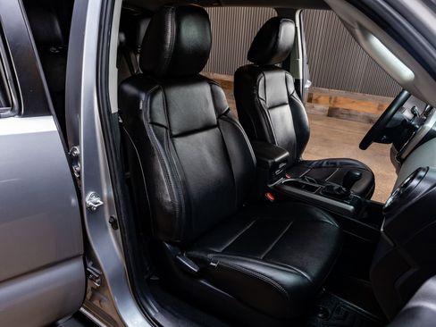 Used 2021 Toyota Tacoma SR5 RWD image 29