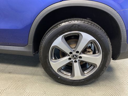 Used 2020 Mercedes-Benz GLC 300 4MATIC image 32