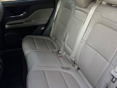 Used 2021 Lincoln Corsair Grand Touring AWD/4WD image 33