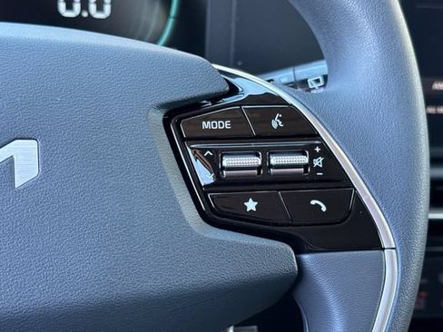 New 2026 Kia Niro LX FWD image 28