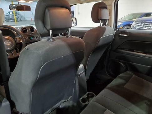 Used 2017 Jeep Patriot Sport w/ Power Value Group image 22