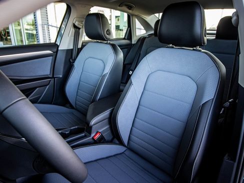 New 2026 Volkswagen Jetta SE image 28