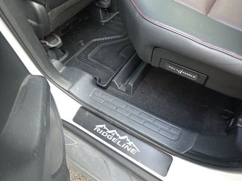 Used 2025 Honda Ridgeline Black Edition image 21