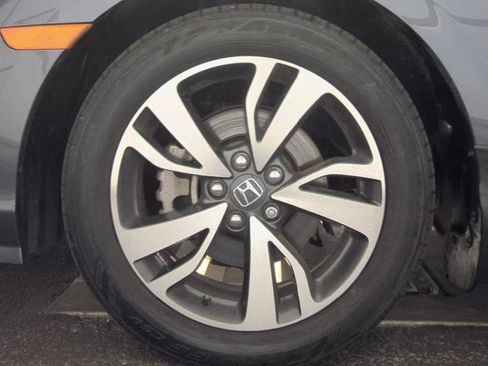Used 2021 Honda Odyssey Touring image 4