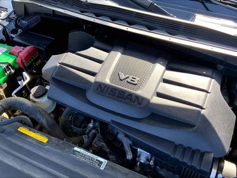 Used 2022 Nissan Titan Platinum Reserve w/ Moonroof Package AWD/4WD image 33