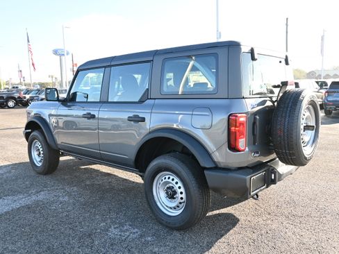 New 2025 Ford Bronco 4-Door image 7