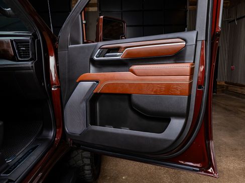 Used 2024 GMC Sierra 2500 Denali Ultimate image 37