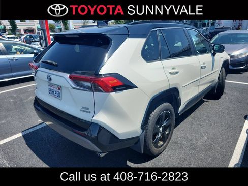 Used 2020 Toyota RAV4 XSE AWD/4WD image 2