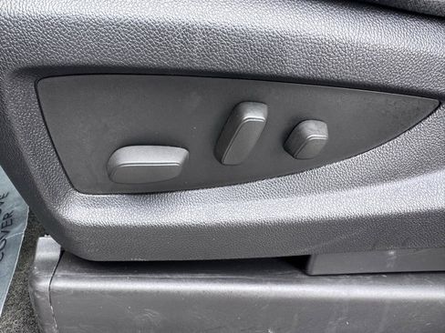 Used 2014 GMC Sierra 1500 SLE w/ SLE Value Package image 18