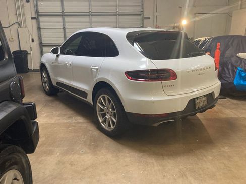 Used 2017 Porsche Macan AWD/4WD image 4