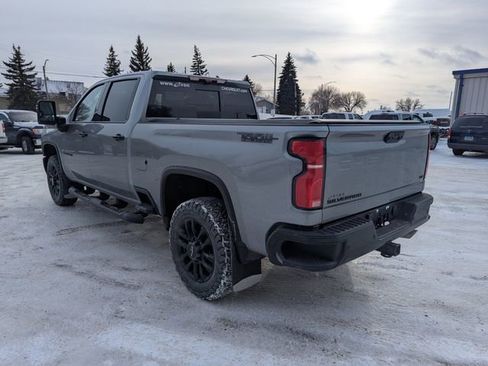 Used 2026 Chevrolet Silverado 2500 LTZ w/ LTZ Plus Package image 12