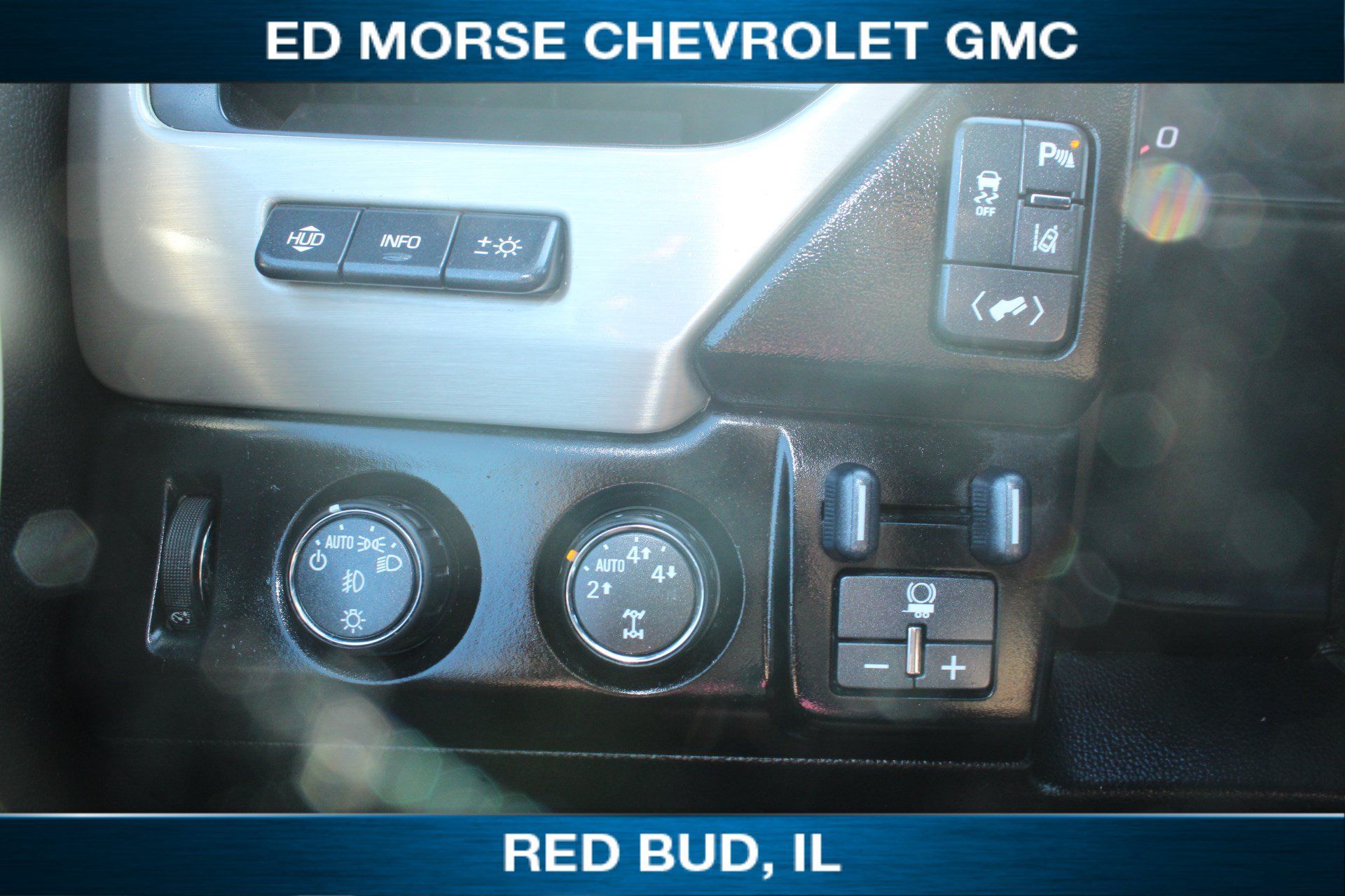 Used 2015 GMC Yukon XL Denali w/ Touring Package AWD/4WD image 14