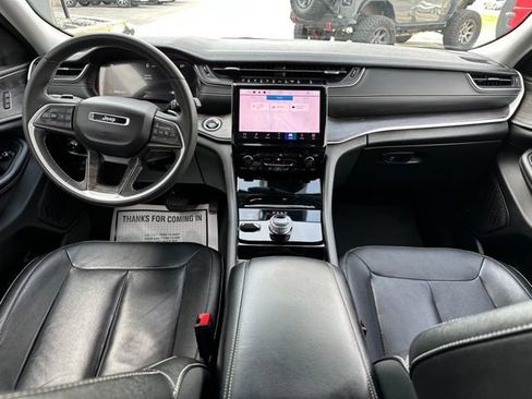 Used 2023 Jeep Grand Cherokee L Limited AWD/4WD image 14