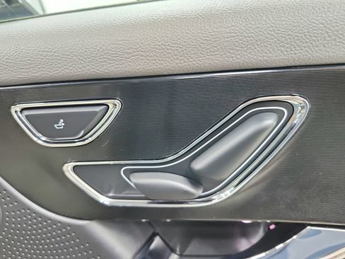 Used 2023 Lincoln Corsair AWD w/ Equipment Group 101A image 45