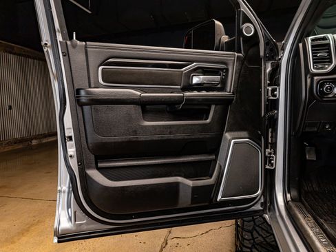 Used 2022 RAM 3500 Laramie image 31