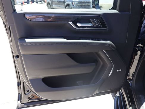 New 2026 GMC Yukon XL Elevation AWD/4WD image 10