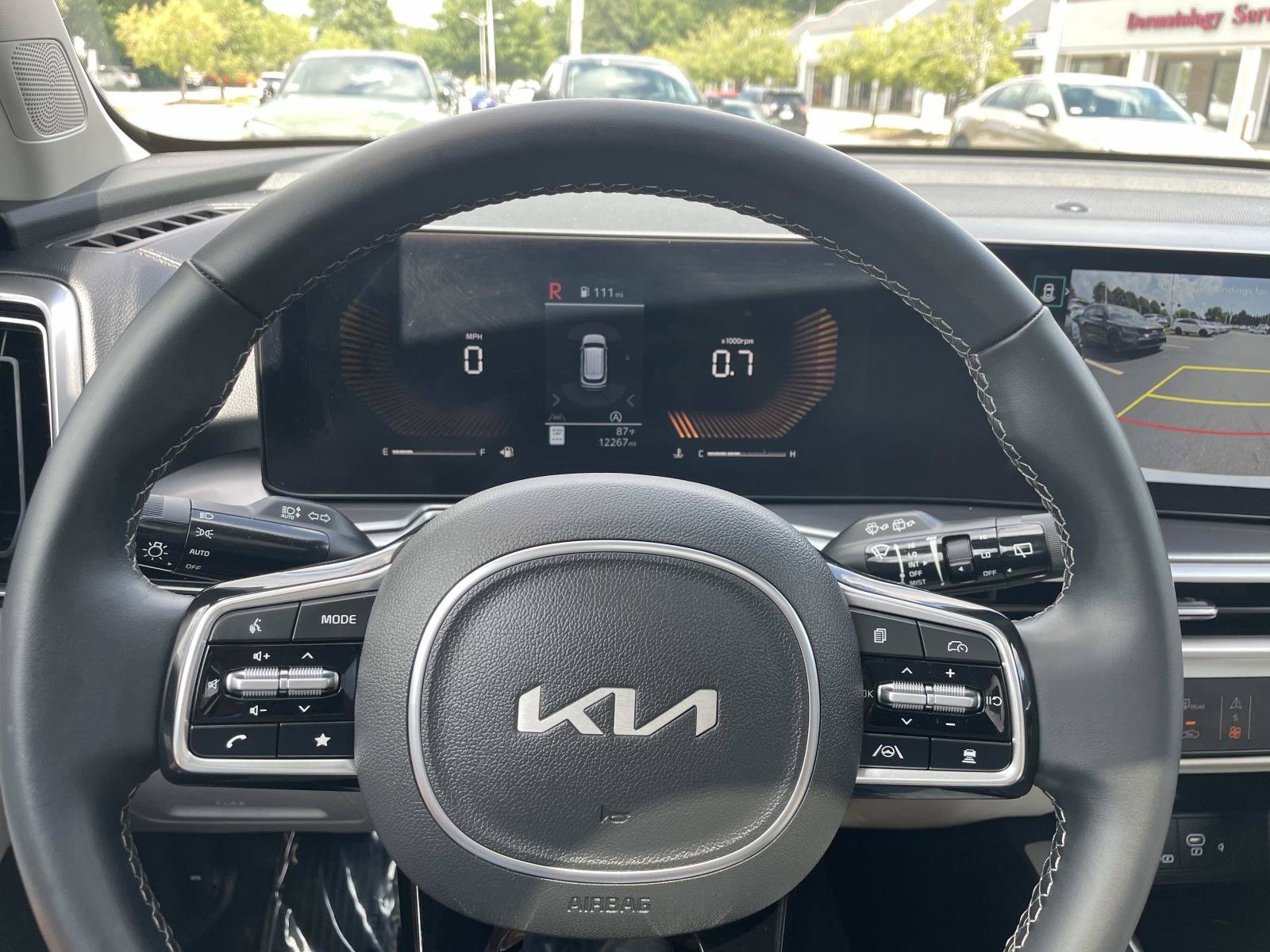 Used 2025 Kia Sorento S w/ Panoramic Sunroof Package FWD image 27