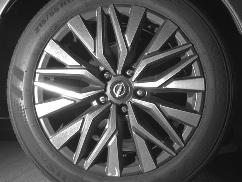 Used 2025 Nissan Altima 2.5 SV FWD image 15