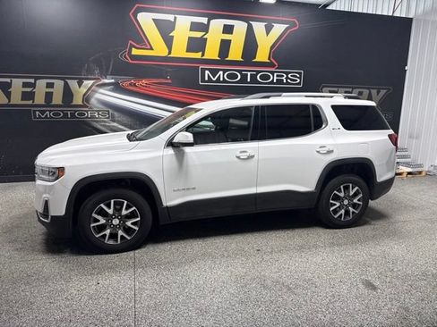 Used 2023 GMC Acadia SLE w/ Driver Convenience Package AWD/4WD image 2