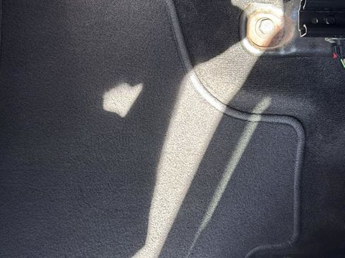 Used 2012 Jeep Liberty Sport RWD image 18