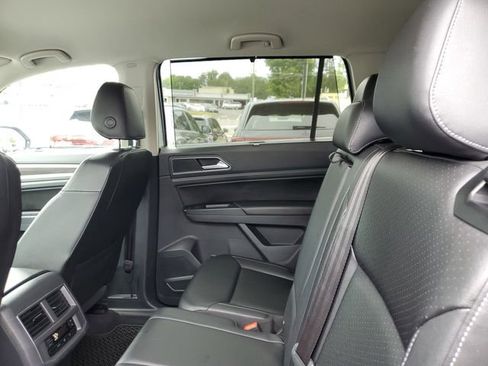 Used 2018 Volkswagen Atlas SE FWD image 10