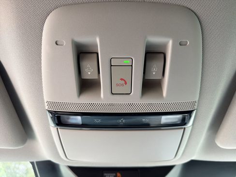 Certified 2025 Nissan Murano SL w/ Cargo Package AWD/4WD image 17