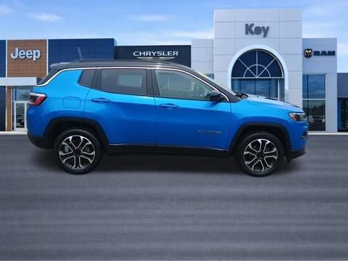 Used 2022 Jeep Compass Limited AWD/4WD image 8