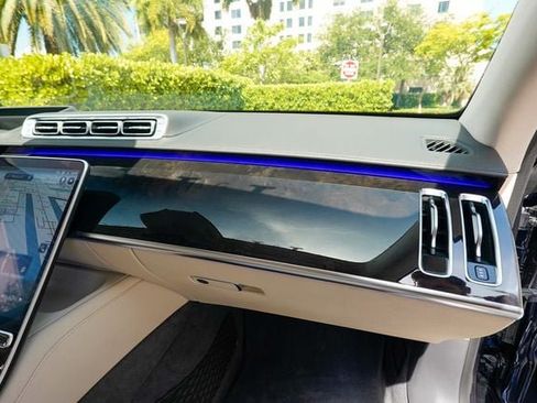 Used 2023 Mercedes-Benz S 500 4MATIC w/ AMG Line image 88