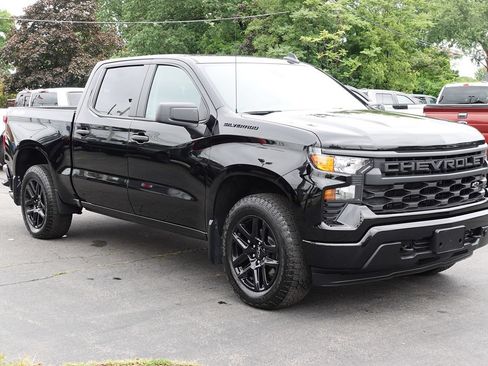 Used 2024 Chevrolet Silverado 1500 Custom AWD/4WD image 4
