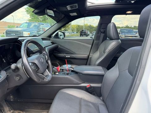 Used 2024 Lexus TX 350 AWD w/ Captains Chair Package image 5