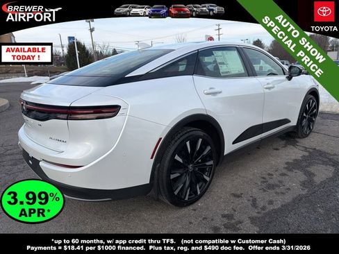 New 2026 Toyota Crown Platinum image 2