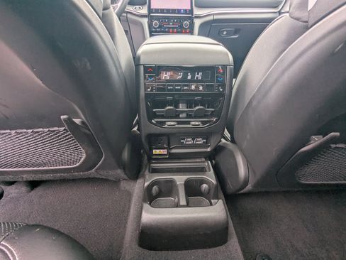 Certified 2021 Jeep Grand Cherokee L Overland w/ Luxury Tech Group IV image 14