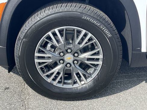 New 2025 Chevrolet Traverse LT image 33