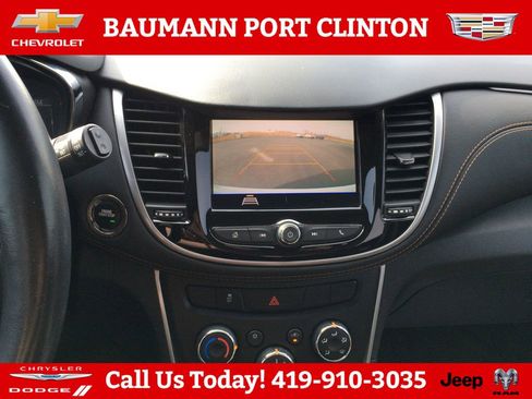 Used 2022 Chevrolet Trax LT w/ Redline Edition image 20