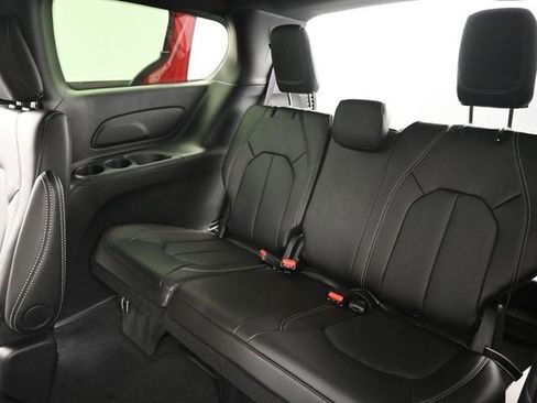 New 2025 Chrysler Voyager LX image 16