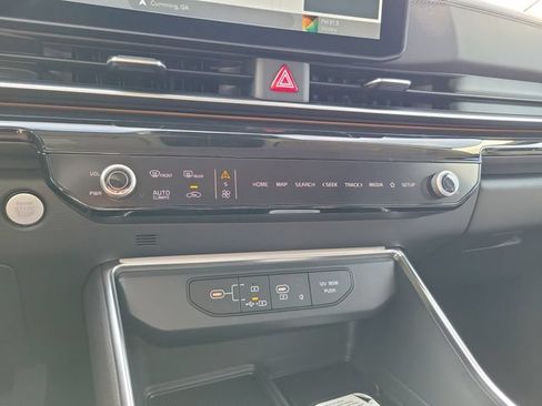 New 2026 Kia Carnival SX Prestige FWD image 24