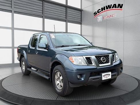 Used 2013 Nissan Frontier PRO-4X AWD/4WD image 2