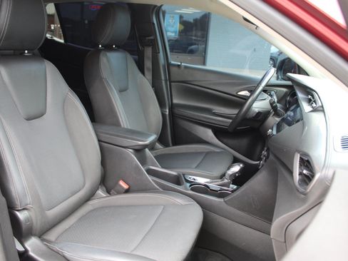 Used 2023 Buick Encore GX Select w/ Sport Touring Package FWD image 13