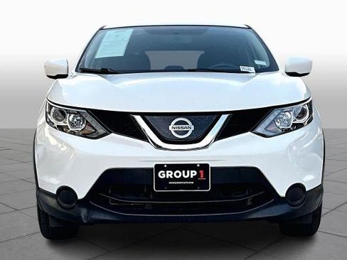 Certified 2019 Nissan Rogue Sport S image 4