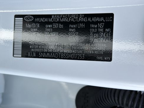 Used 2025 Genesis GV70 2.5T AWD/4WD image 33