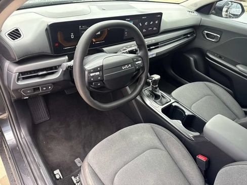 Used 2025 Kia K4 FWD image 23