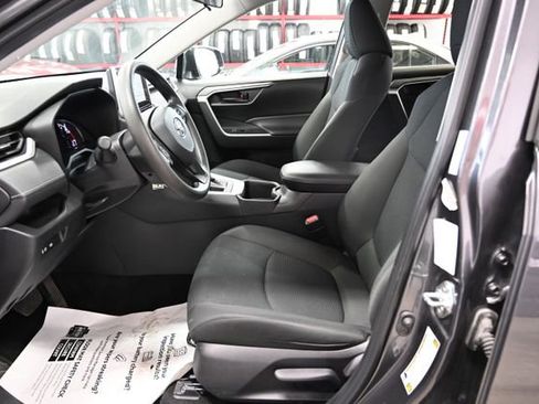 Used 2024 Toyota RAV4 LE image 10